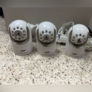 Three DXR 8 Infant Optics Add-on Cameras